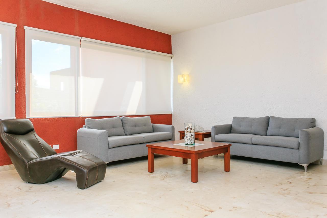 Private Pool Penthouse, Bikes Pool Onsite! Apartment