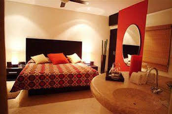 Blue Parrot On 5th Avenue 3* Playa del Carmen