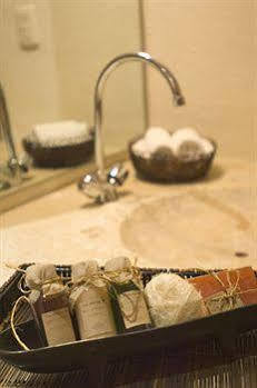 Hotel Blue Parrot On 5th Avenue 3*