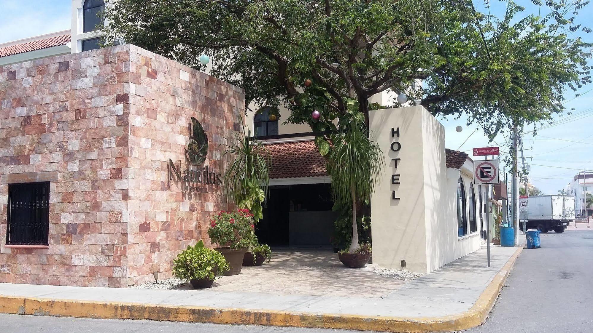 Nautilus Hotel