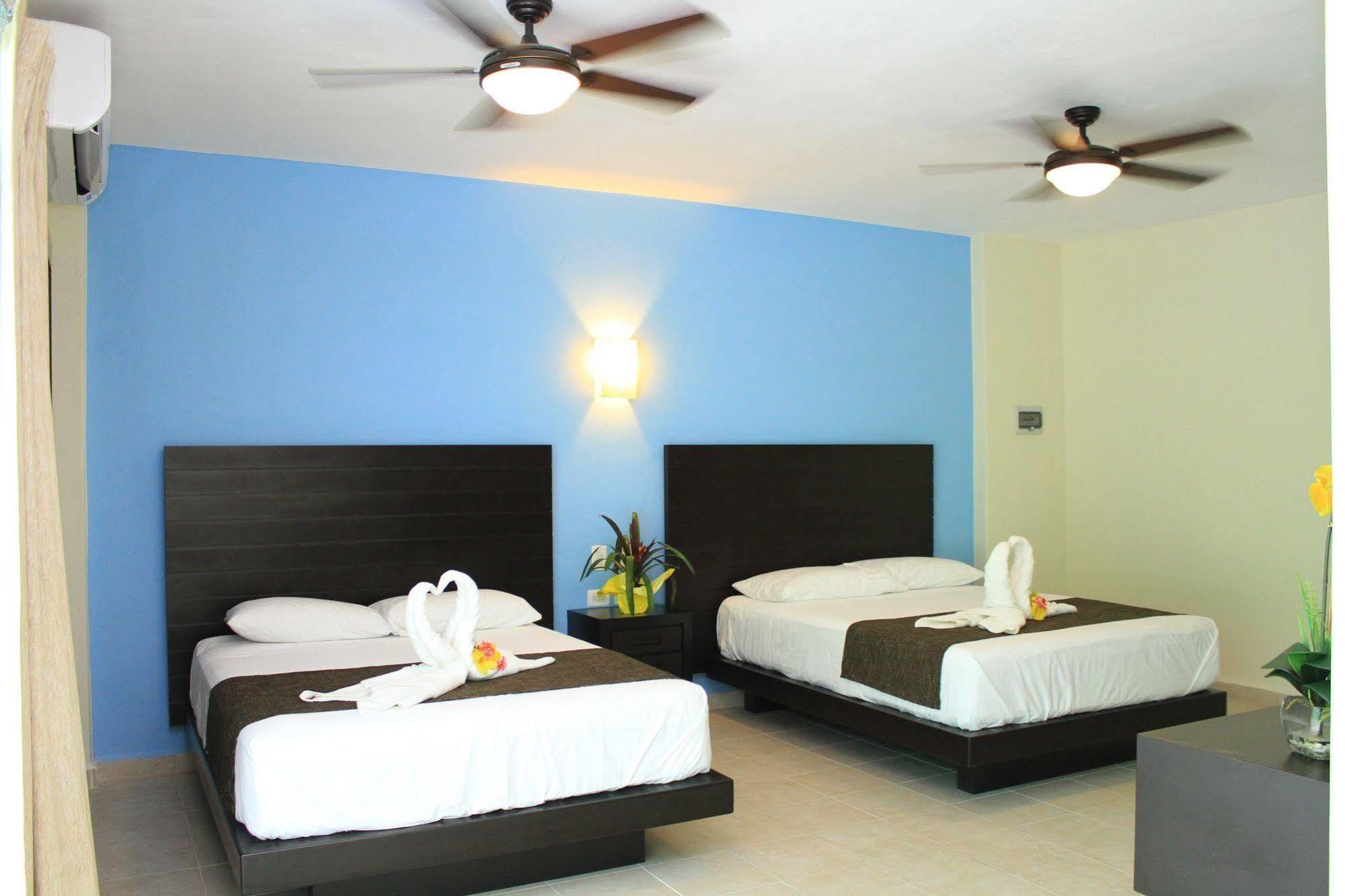 Angelo's Hotel 3*