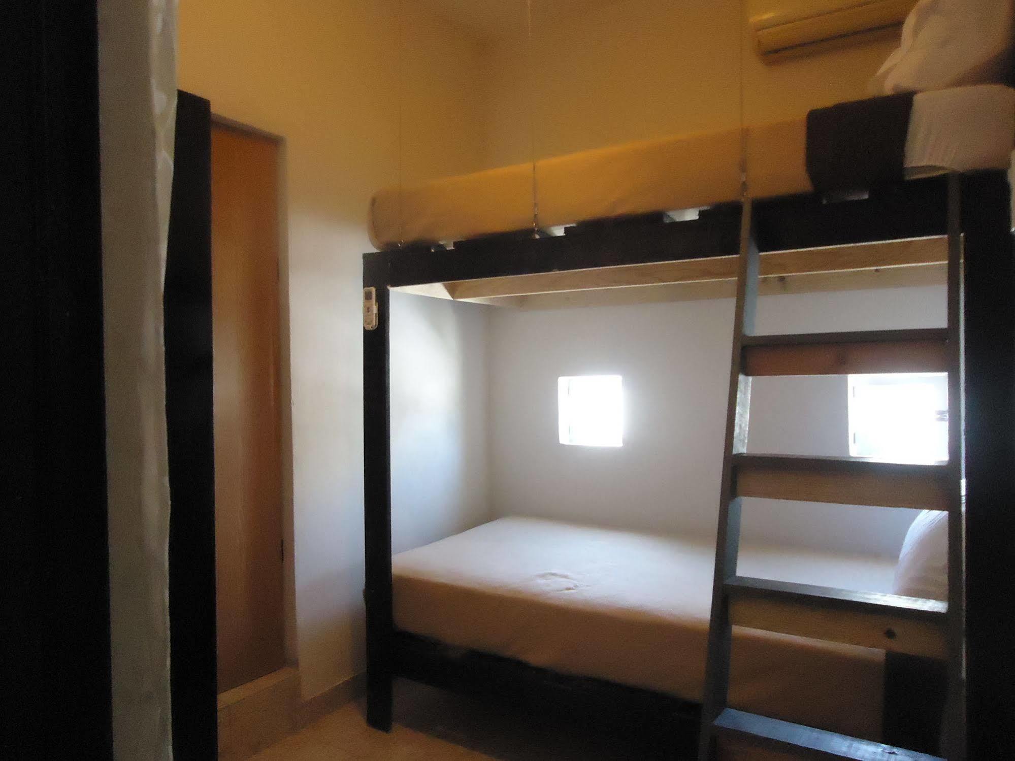 Hostel Humble Bumble *