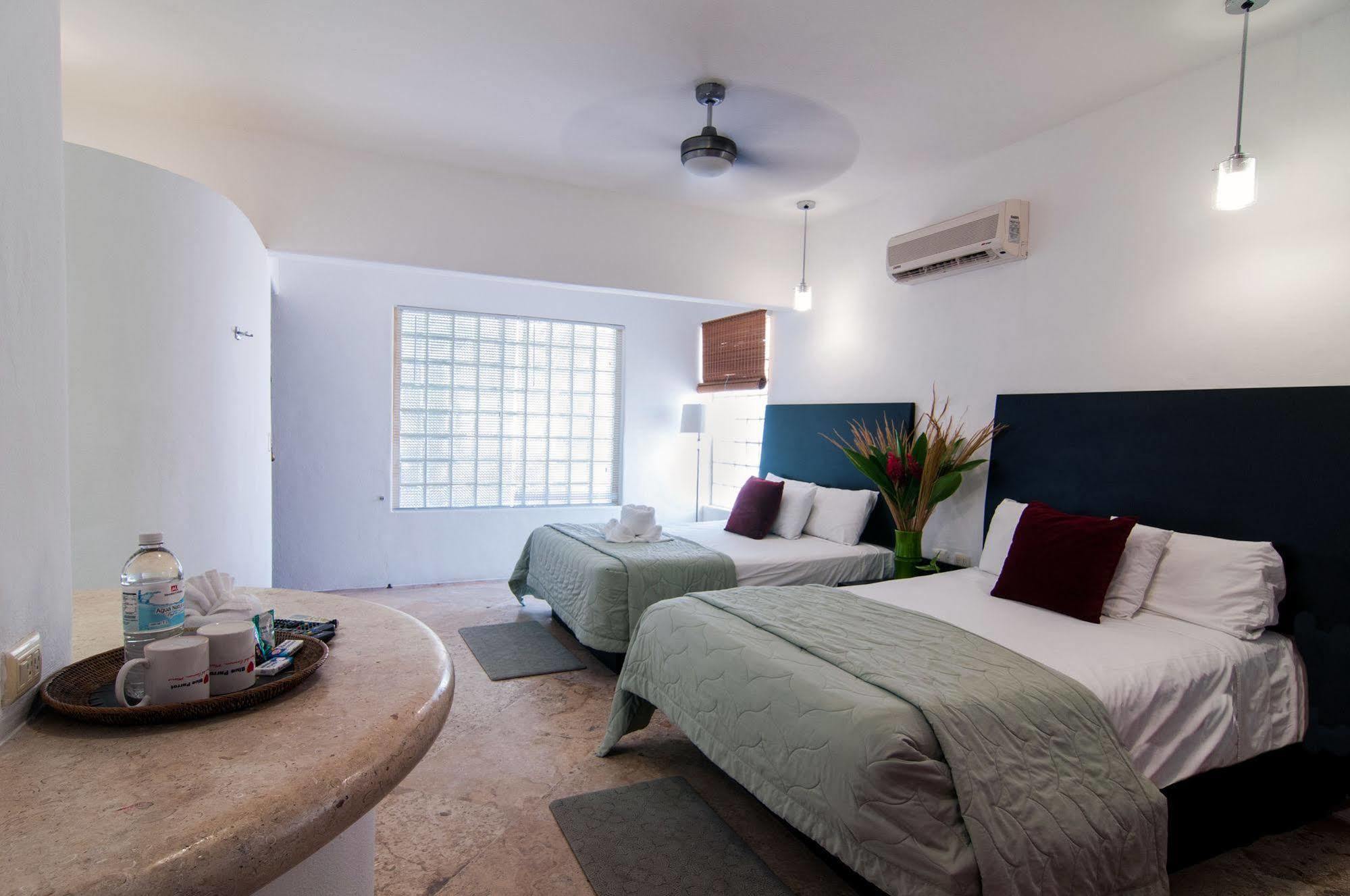 Hotel Blue Parrot On 5th Avenue 3*