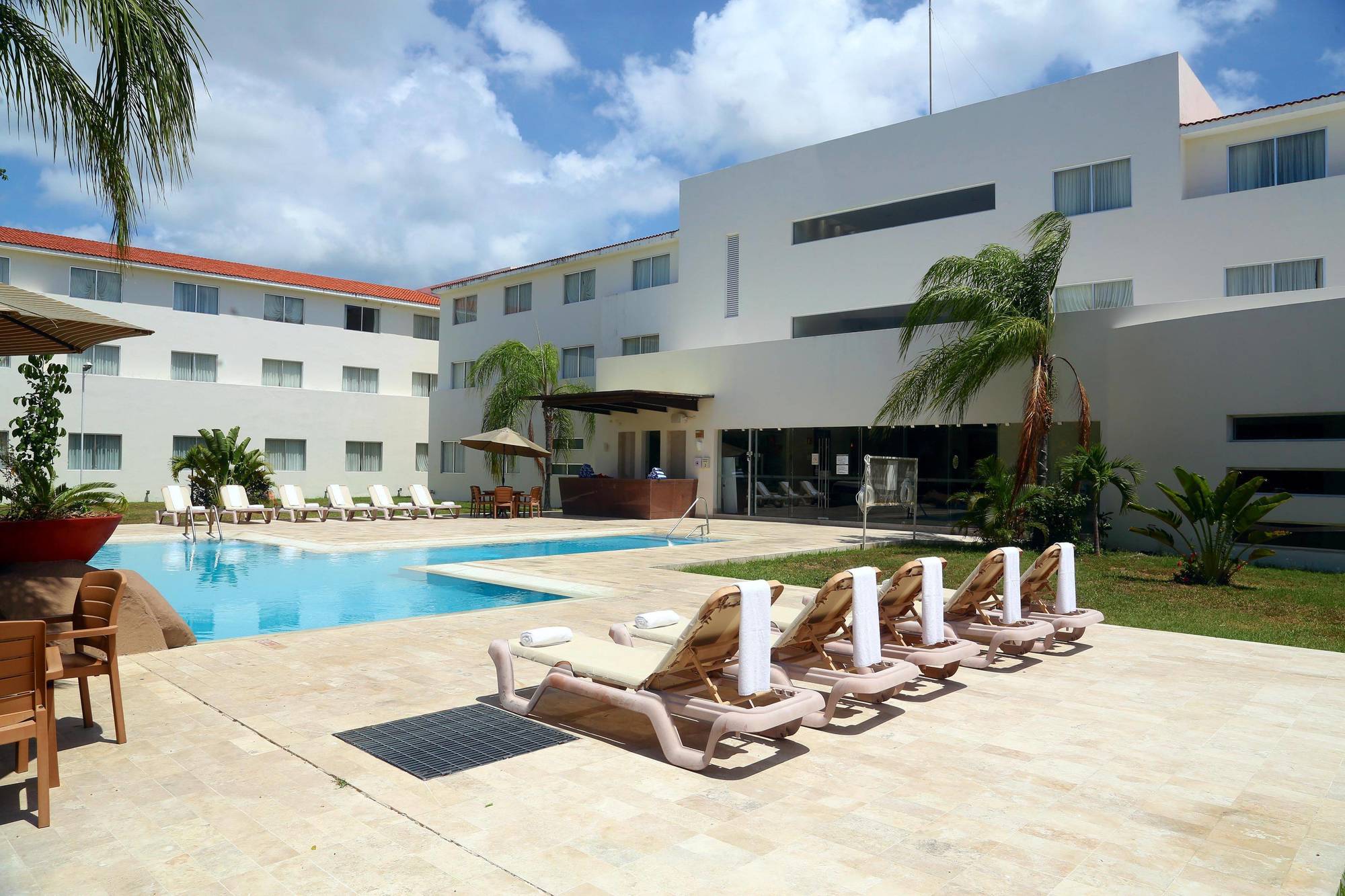 Hotel Wyndham Garden 5*