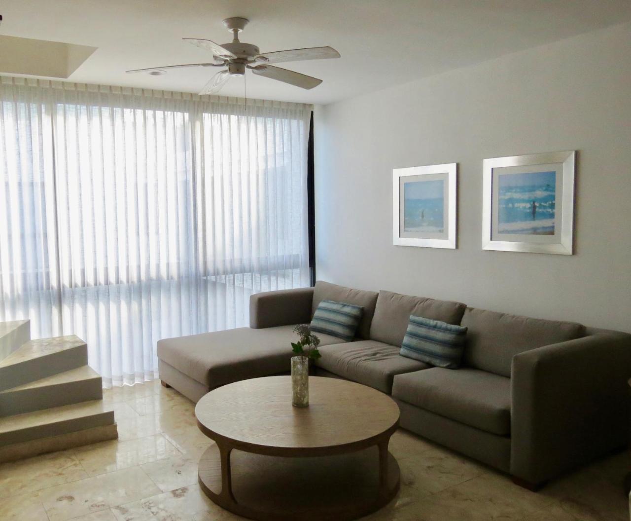 Anah Penthouse By Oceanfront Apartment