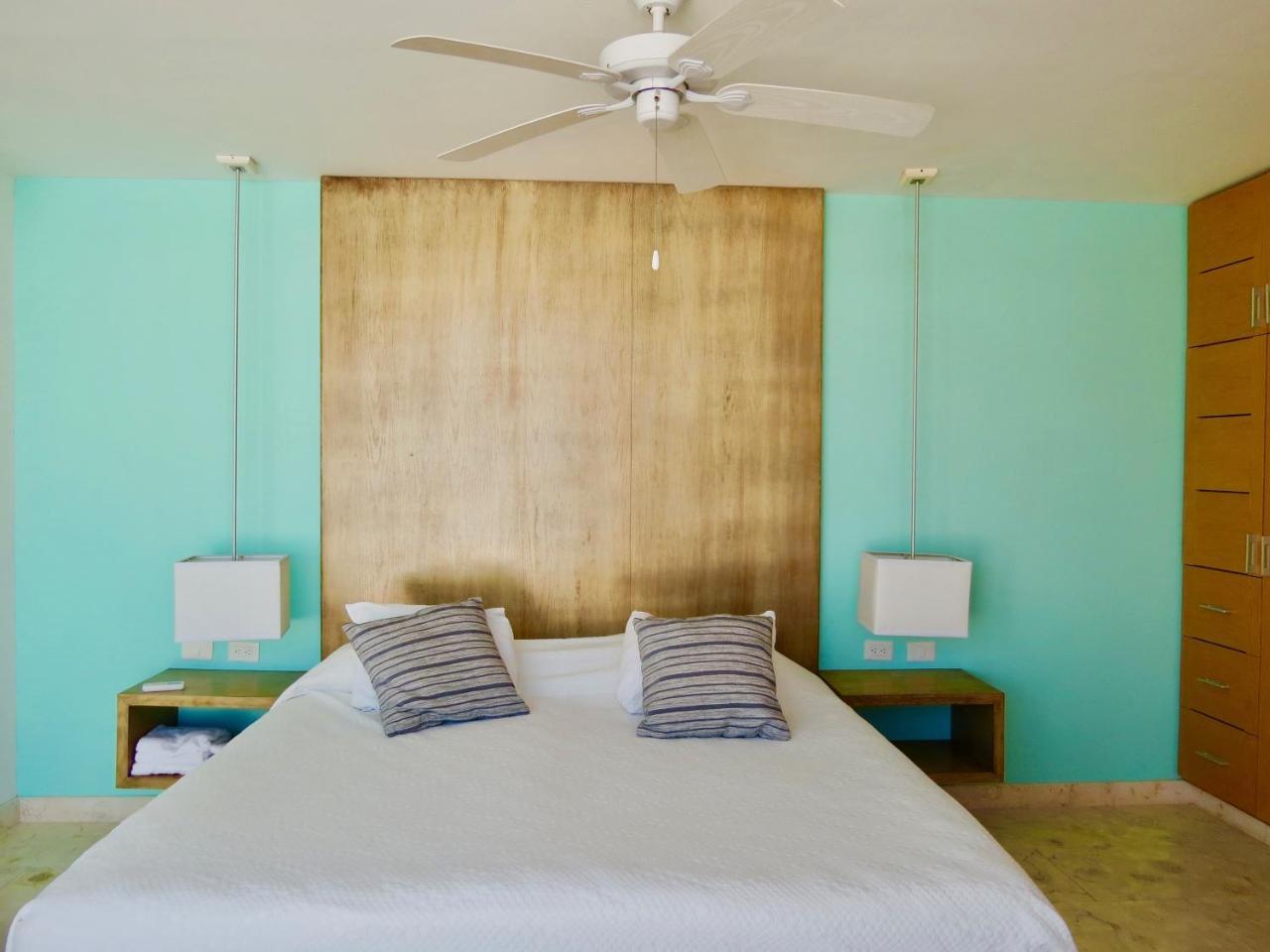 Anah Penthouse By Oceanfront Apartment