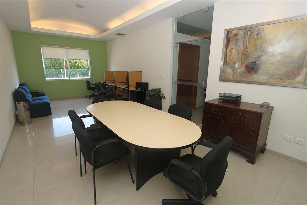 Hotel Wyndham Garden 5*