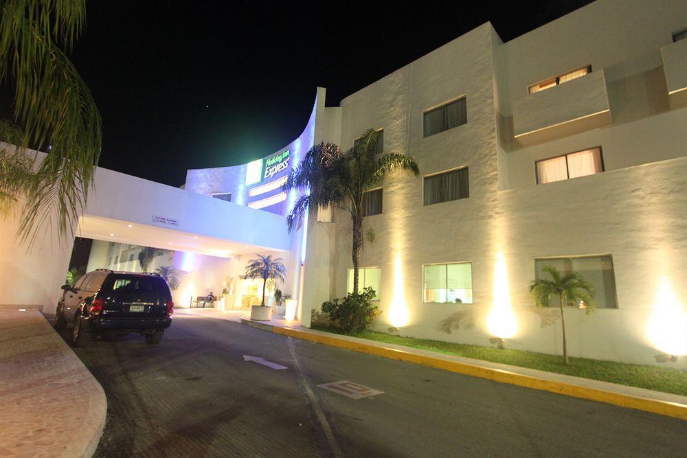 Hotel Wyndham Garden