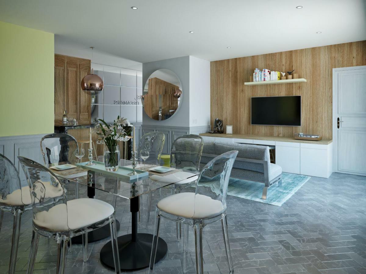 Singular Joy Downtown Residences Hotel
