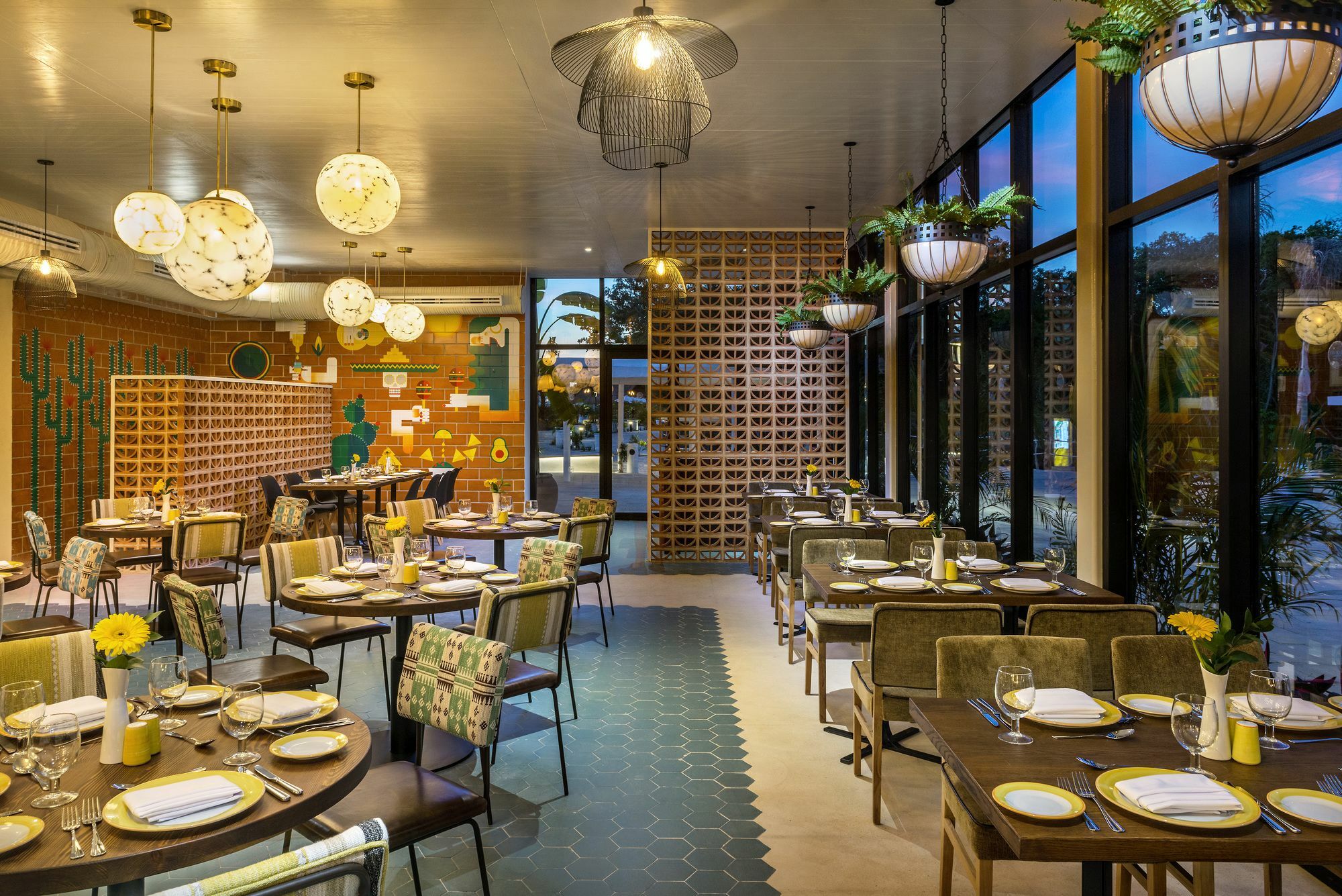Ocean Riviera Paradise Daisy - 4*