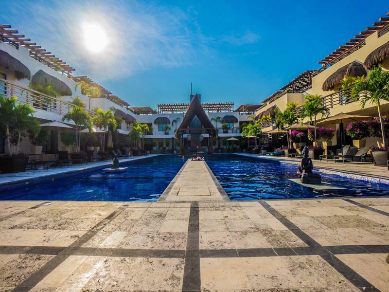Aldea Beachside Condo 3*