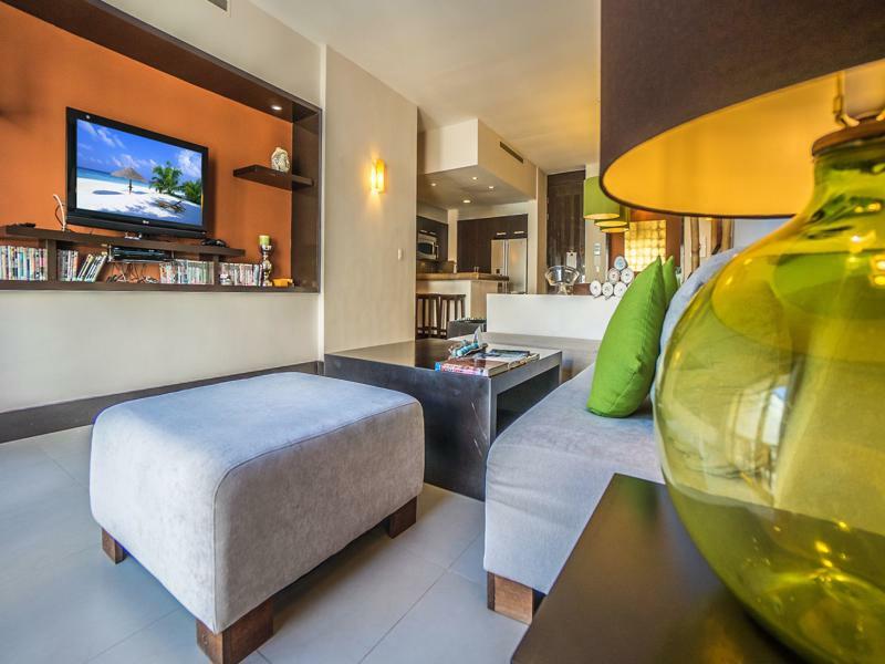 Aldea Beachside Condo Aparthotel