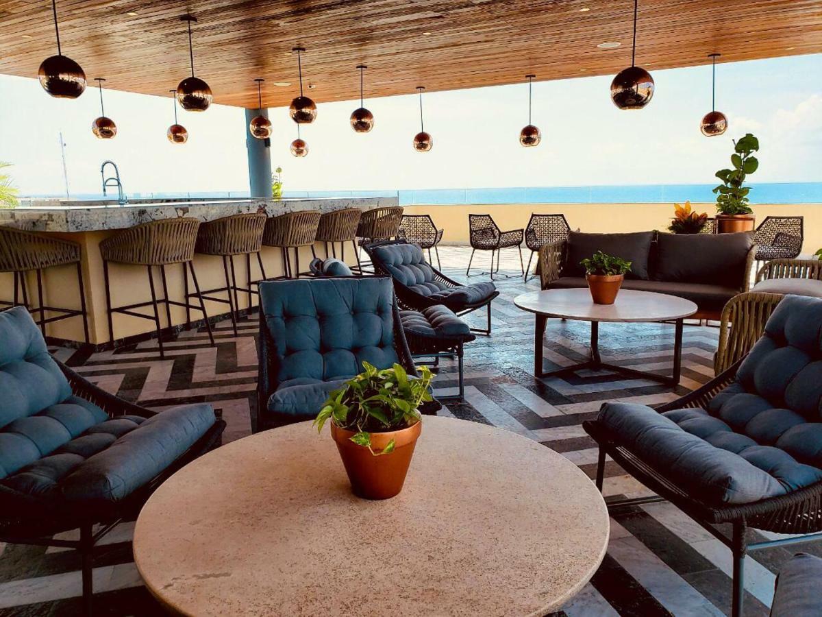 Singular Joy Downtown Residences Hotel