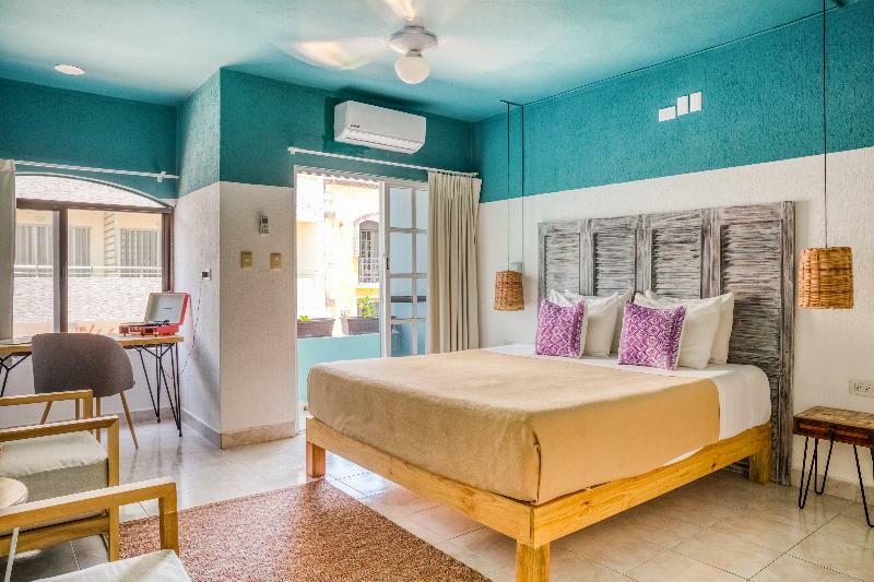 Hostel Selina *