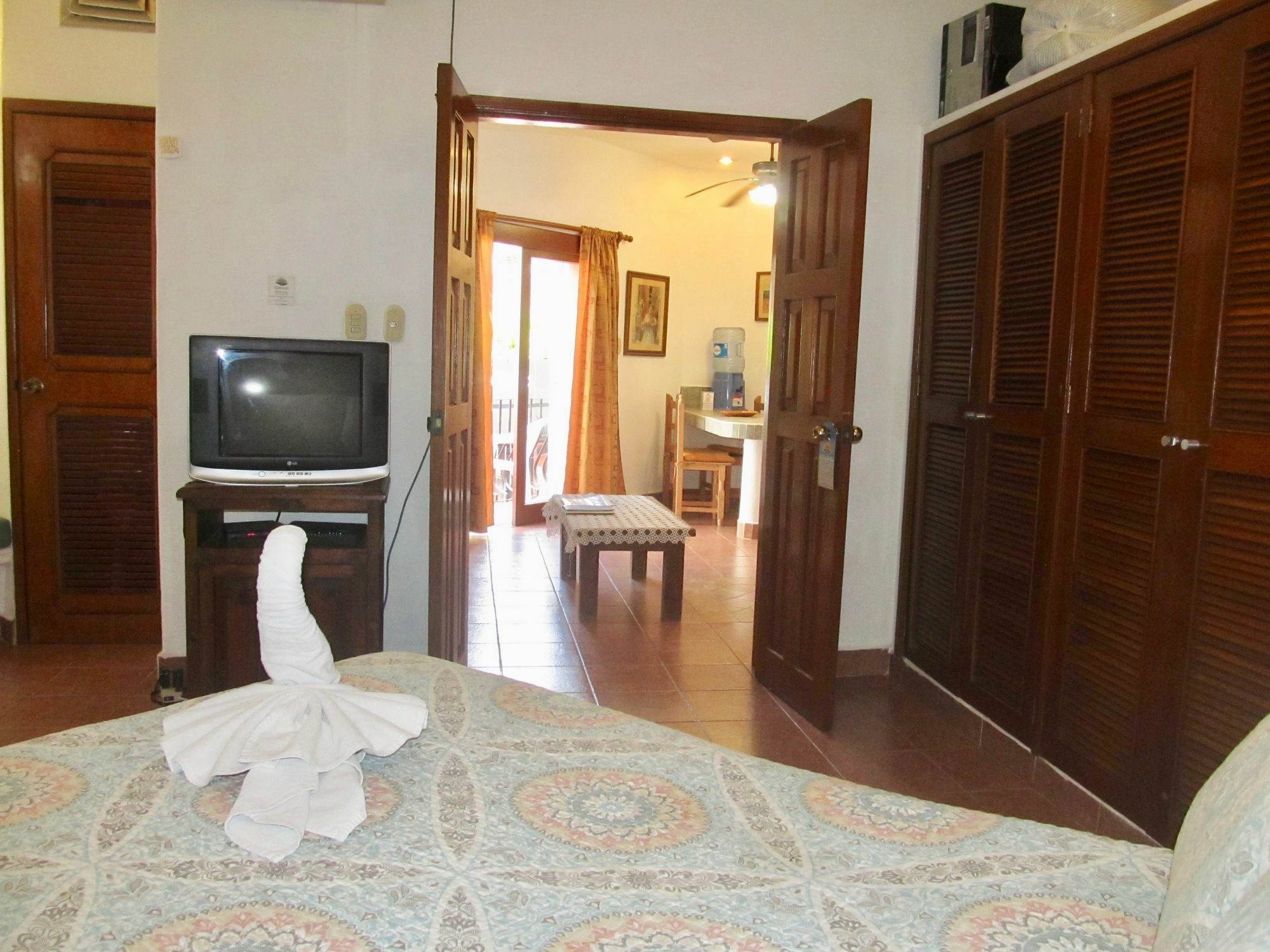 Mariachi By Playa Paradise Apartment *