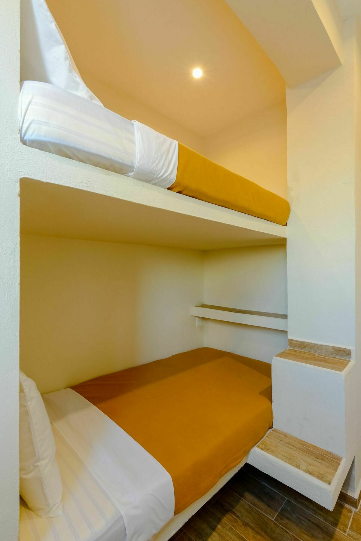 Hotel Casa Del Arbol 3*