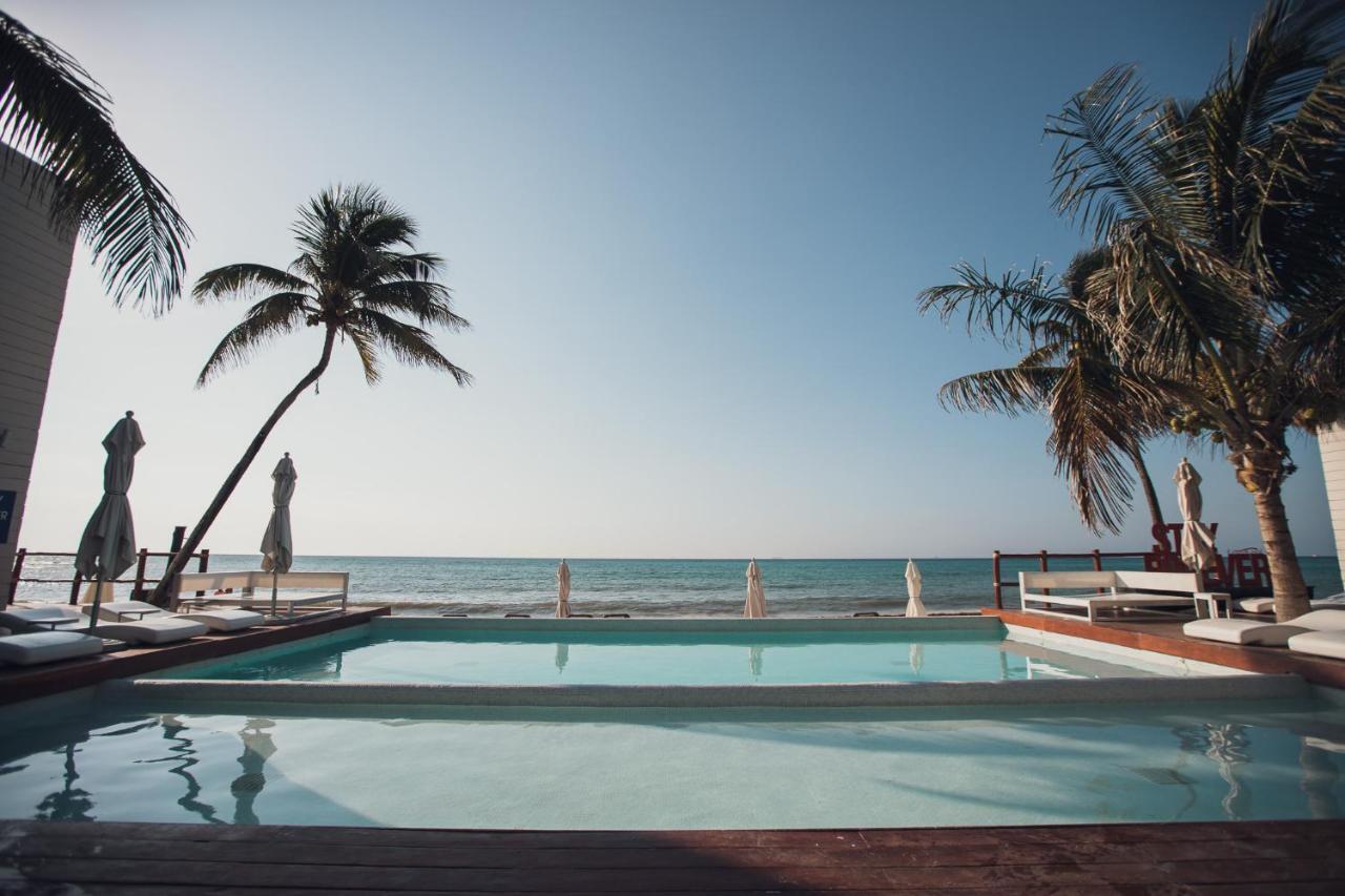 Apartahotel Mareazul Front