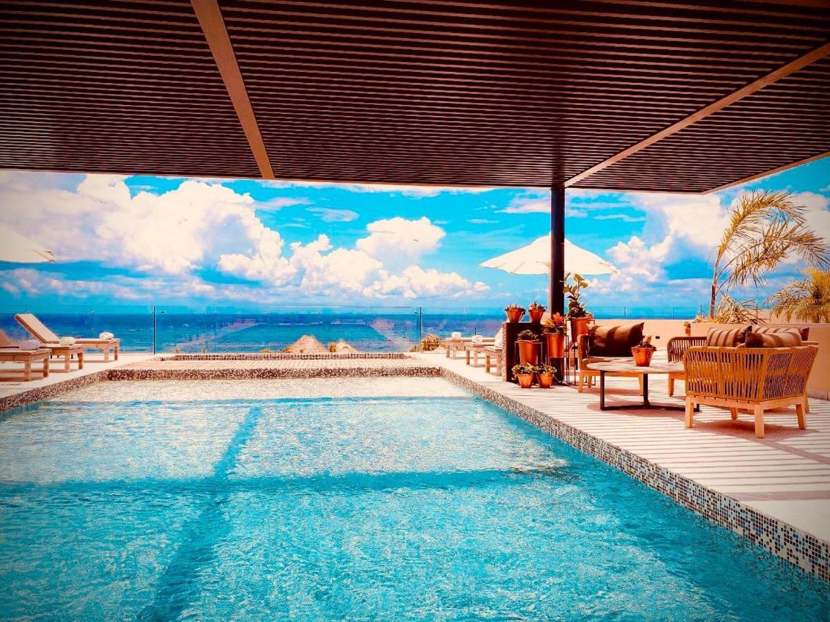 Singular Joy Downtown Residences Hotel