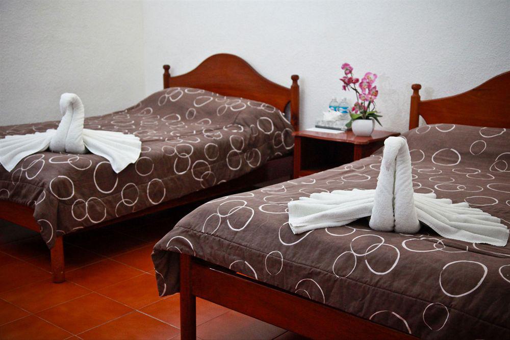 Azul By Encanto Hotel 2*