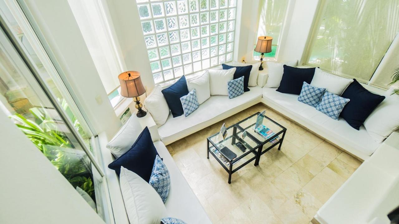 Royal Palms 5 *