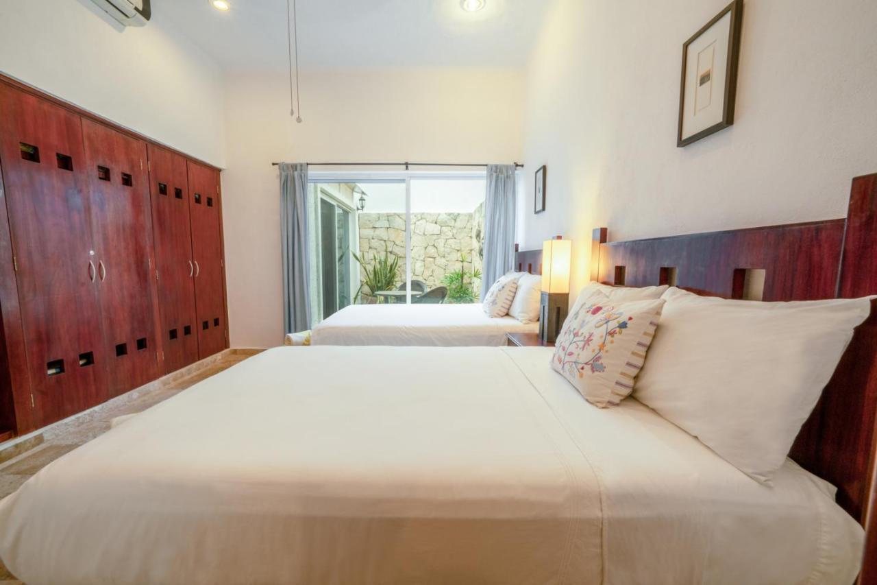 2 Bedroom Only Steps To The - At Magic Paradise Condos, Mamitas Holiday home Playa del Carmen