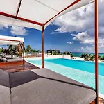 Poblado De Apoyo Diamont Villa Sleeps 22 With Pool And Air Con