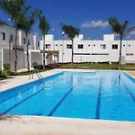 Many\'S Beach House