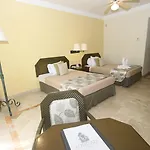 Hotel Los Itzaes