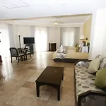 Hotel Los Itzaes