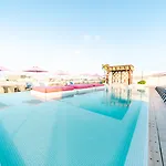 Hotel The Palm (Adults Only)