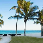 Ph Golf And Sea/Huele A Mar, Se Ve El Golf