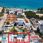 Modern 2 Bdr, 3 Minutes Walk From The Beach, Central Location!