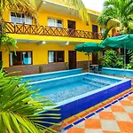 Oyo Hotel Playa Del Carmen
