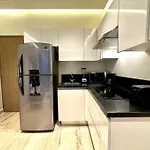 Modern Loft With Rooftop Pool & Gym By Solmar Rentals