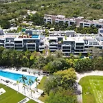 New Offer Apartment With Roof Pool