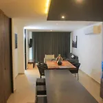 Luxury Apartament 1 Block To 5Th Avenue