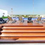 Brightness & Spacious 1 Bedroom