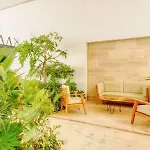 Oceanview Roof Pool With Speakeasy Cafe And Gym Plus Parking