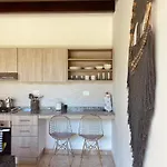 Cozy Poolside Condo