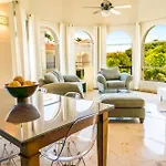 Paseo Luxury Suites