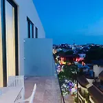 1 Block From The Ocean And 5Thav