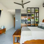 Searena Boutique Condos