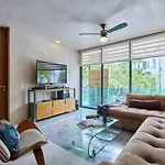 Downtown 4Br Home Beach At 200M 2 Apts In One