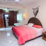 Casa Con Alberca Y Amplio Espacio Para Tu Familia