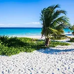 Matuk Beach House I Playacar 1