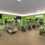 Luxury Condo 1Br Kitchen Ac Gym Pool Cinema