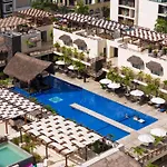Departamento En Aldea Thai Con Terraza, Vista Al Mar Y Alberca Privada, Para 8 Personas