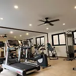 Excelente Ubicacion A Pasos De La Playa Coco Beach Y De La Quinta Avenida