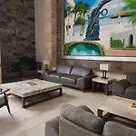 Excelente Ubicacion A Pasos De La Playa Coco Beach Y De La Quinta Avenida