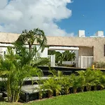 Luxury House Near Hotelery Zone In Playa